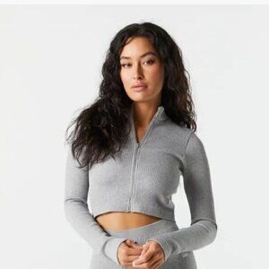 Sommer Ray grey ribbed nylon Lycra cropped  zip jacket size medium